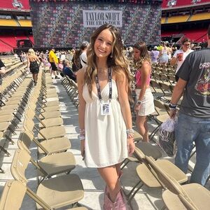 Meet your Posher, Abby